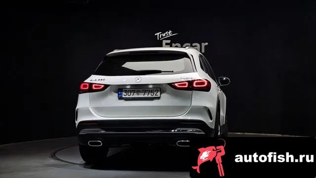 Mercedes-Benz GLA-Class GLA - Class H247 2020 года - вид 4