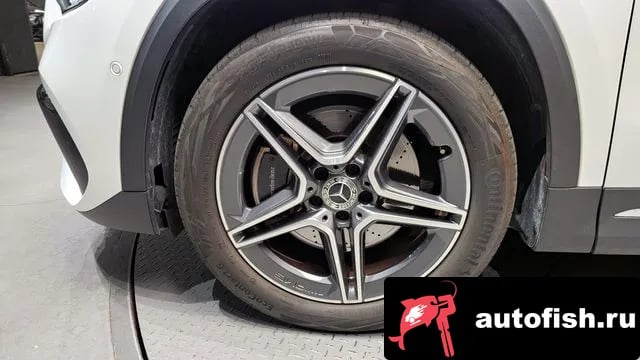 Mercedes-Benz GLA-Class GLA - Class H247 2020 года - вид 5