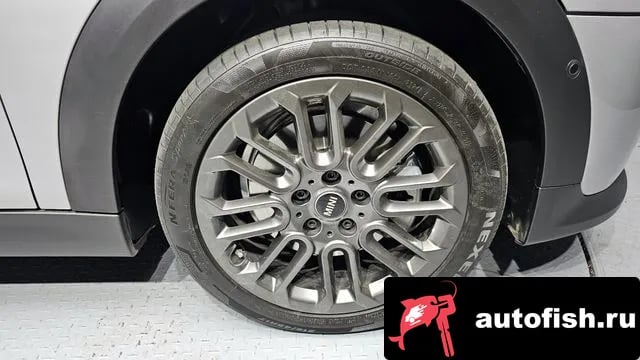 Mini Cooper Cooper C 4th generation 2024 года - вид 5