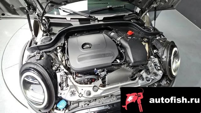 Mini Cooper Cooper C 4th generation 2024 года - вид 6