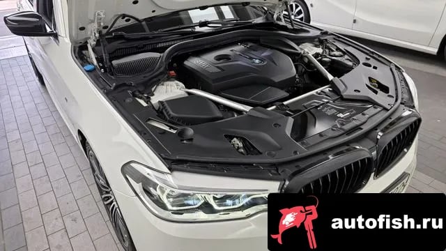 BMW 5-Series 5 Series (G30) 2019 года - вид 6