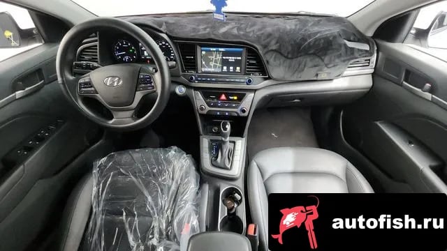 Hyundai AVANTE Avante AD 2018 года - вид 6
