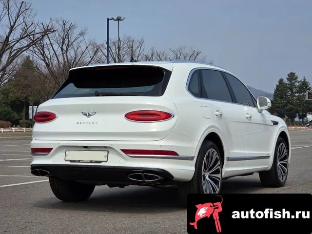 Bentley Bentayga Benteiga 2023 года - вид 2