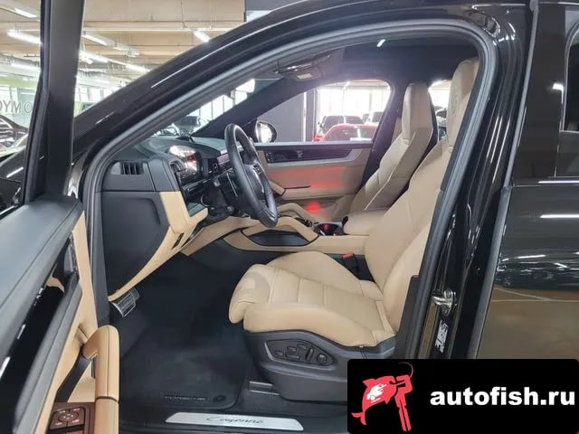 Porsche Cayenne Cayenne (PO536) 2025 года - похожие автомобили