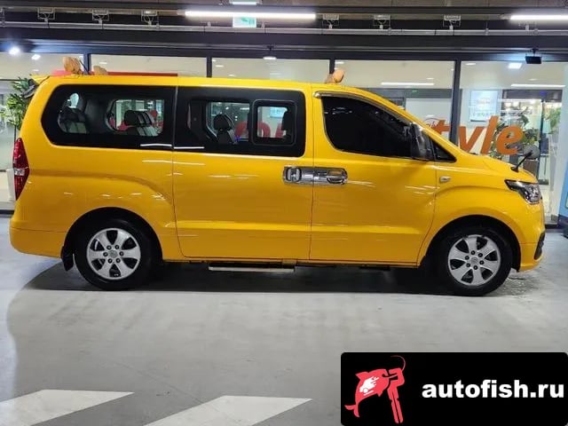 Hyundai Starex The New Grand Starex 2018 года - вид 3