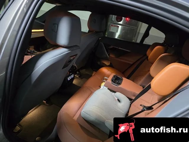 BMW 5-Series 5 Series (G60) 2025 года - вид 4