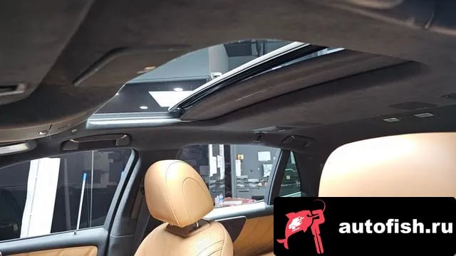 Lexus LS LS500h 5th generation 2023 года - похожие автомобили