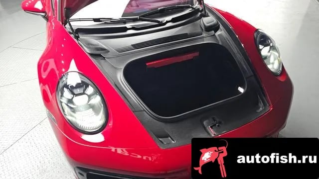 Porsche 911 911 (992) 2022 года - вид 6