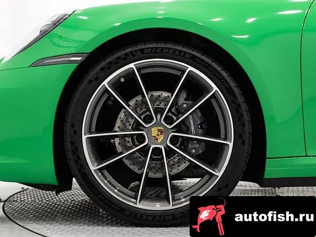 Porsche 911 911 (992) 2023 года - вид 5