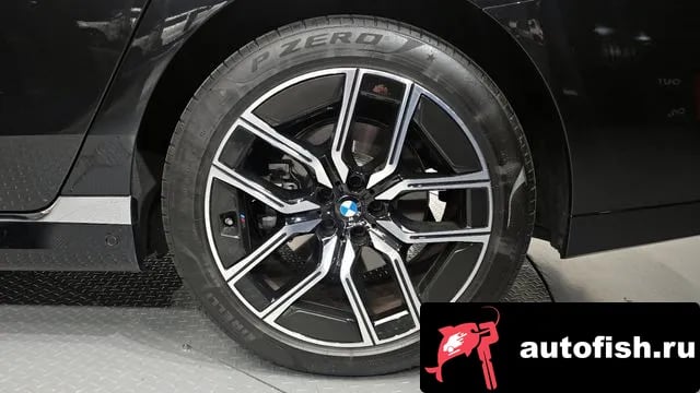 BMW 7-Series 7 Series (G70) 2025 года - вид 5