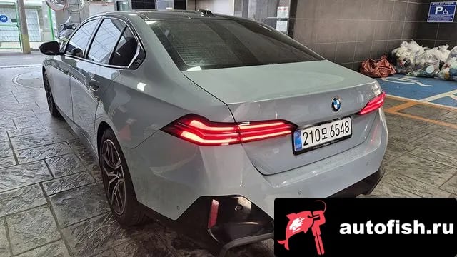 BMW 5-Series 5 Series (G60) 2025 года - вид 6