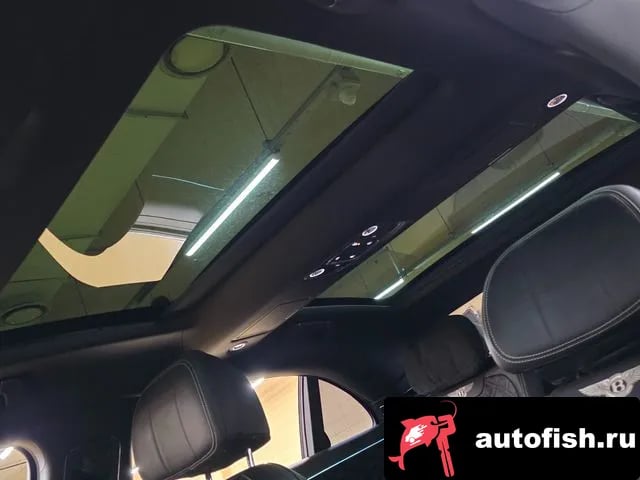 Bentley Flying Spur Flying Spur 3rd Generation 2020 года - похожие автомобили