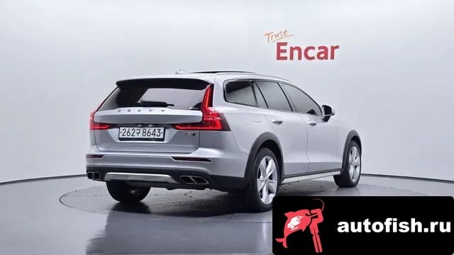 Volvo V60 V60 Cross-country 2nd Generation 2020 года - вид 2