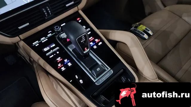 Porsche Cayenne Cayenne (PO536) 2019 года - похожие автомобили