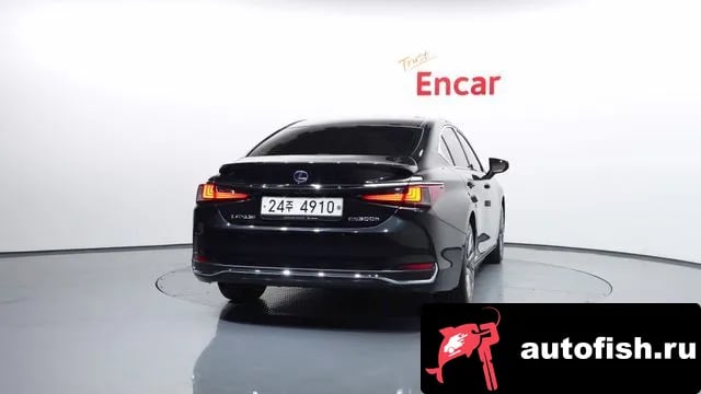 Lexus ES ES300h 7th generation 2019 года - вид 4