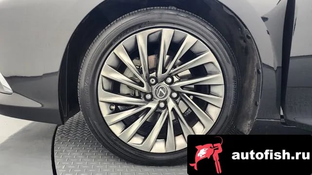 Lexus ES ES300h 7th generation 2019 года - вид 5