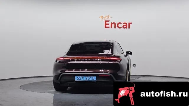 Porsche Taycan Taikan 2021 года - вид 4