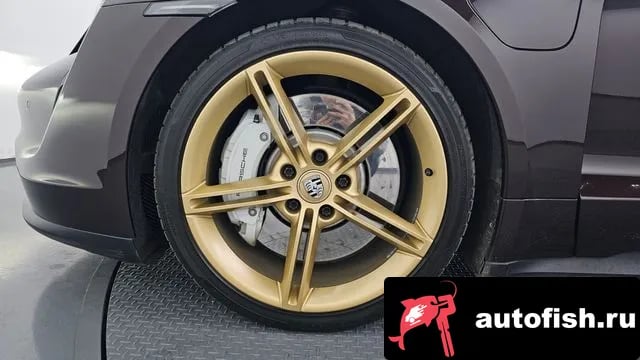 Porsche Taycan Taikan 2021 года - вид 5