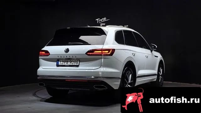 Volkswagen Touareg Tuareg 3rd generation 2020 года - вид 2