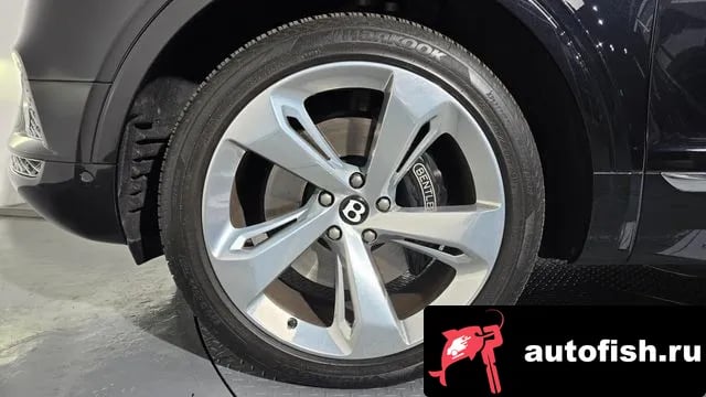 Bentley Bentayga Benteiga 2018 года - похожие автомобили