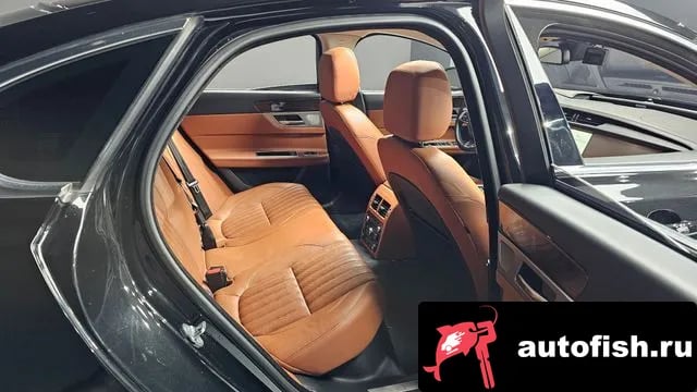 Jaguar XF XF (X260) 2018 года - похожие автомобили