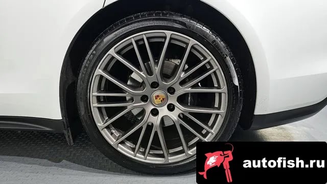 Porsche Panamera Panamera (971) 2022 года - похожие автомобили