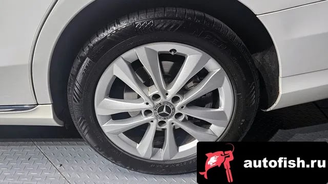 Mercedes-Benz C-Class C-Class W205 2020 года - вид 5