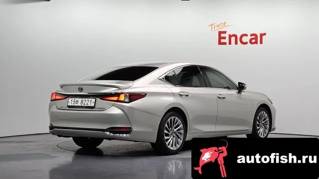 Lexus ES ES300h 7th generation 2018 года - вид 2