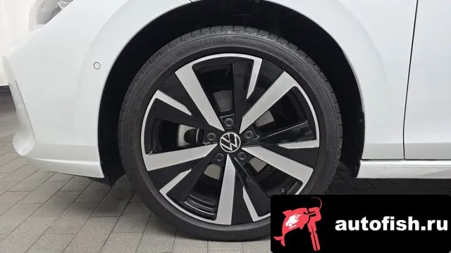 Volkswagen Golf Golf 8th Generation 2025 года - вид 5