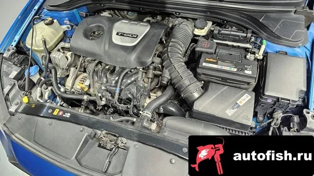 Hyundai AVANTE Avante AD 2018 года - вид 6