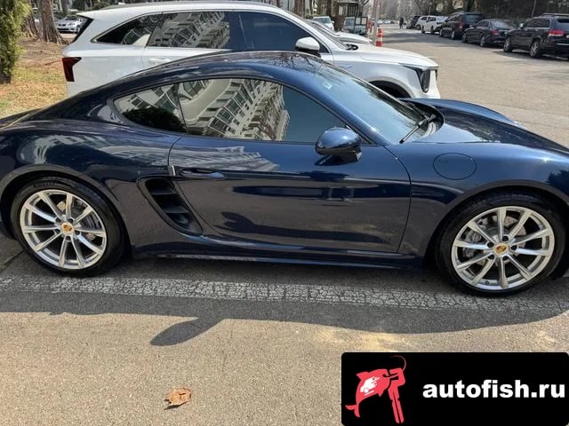 Porsche 718 718 Cayman 2019 года - автомобиль из Южной Кореи
