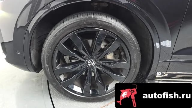 Volkswagen Touareg Tuareg 3rd generation 2021 года - вид 5