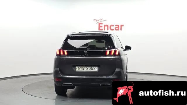 Peugeot 5008 5008 second generation 2019 года - вид 3