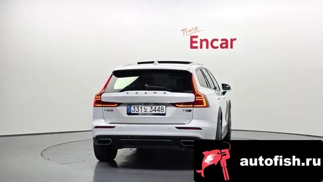 Volvo V60 V60 Cross-country 2nd Generation 2019 года - вид 4
