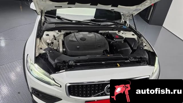 Volvo V60 V60 Cross-country 2nd Generation 2019 года - вид 6