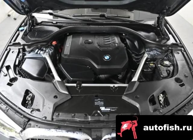 BMW 5-Series 5 Series (G30) 2019 года - вид 5
