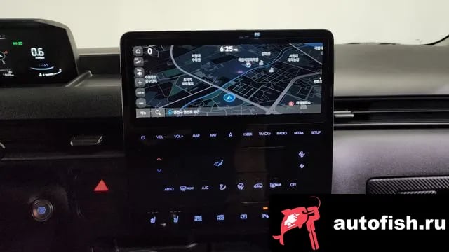 Hyundai Staria Staria 2025 года - похожие автомобили