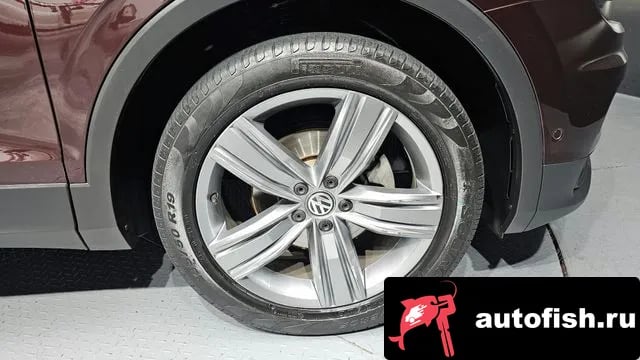 Volkswagen Tiguan Tiguan second Generation 2018 года - вид 5