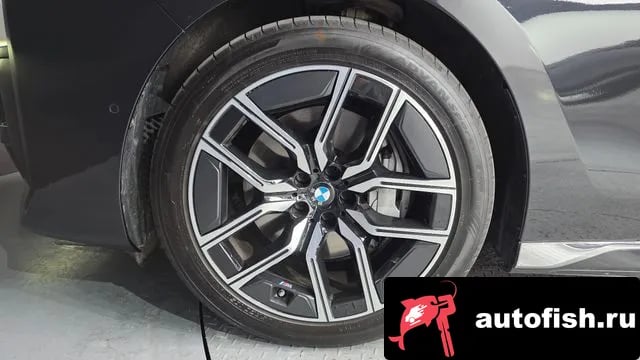 BMW 7-Series 7 Series (G70) 2025 года - вид 5
