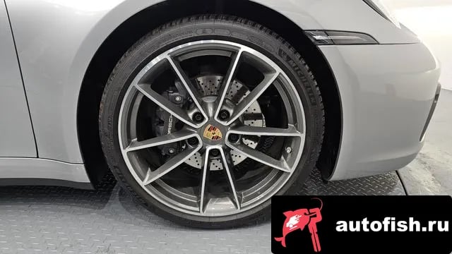 Porsche 911 911 (992) 2024 года - вид 5