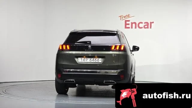 Peugeot 3008 3008 second generation 2018 года - вид 4