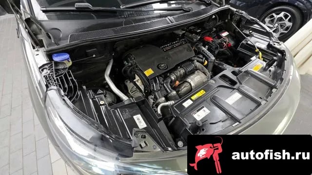 Peugeot 3008 3008 second generation 2018 года - вид 6