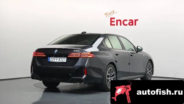 BMW 5-Series 5 Series (G60) 2025 года - вид 1