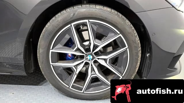 BMW 5-Series 5 Series (G60) 2025 года - вид 4