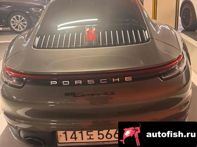 Porsche 911 911 (992) 2020 года - вид 3