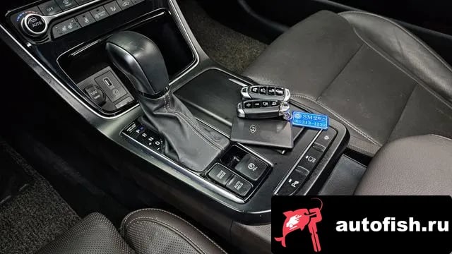Hyundai Grandeur Granger IG Hybrid 2018 года - похожие автомобили