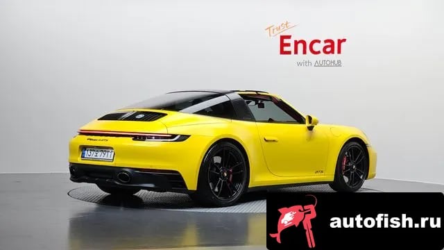 Porsche 911 911 (992) 2022 года - вид 2