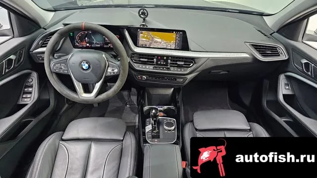 BMW 1-Series 1 Series (F40) 2022 года - вид 6