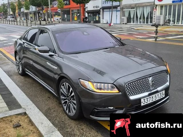 Lincoln Continental Continental 10th Generation 2019 года - вид 2