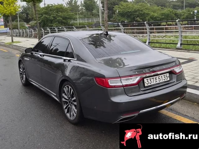 Lincoln Continental Continental 10th Generation 2019 года - вид 3